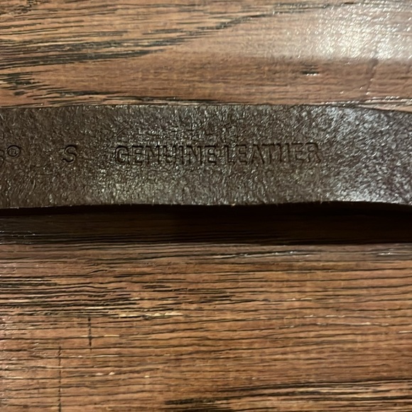 Chico’s Women’s Logan Trouser Leather Brown Belt - Picture 4 of 7